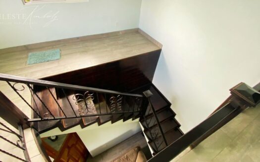 Stunning Waterfront Retreat with Panoramic Views in Copper Bank