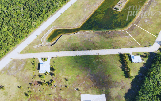 Lagoon Front Property – Lot 32 | Consejo Landing 🌴