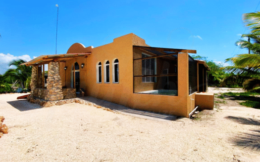 Casa Tortuga – Tranquil Living on Paradise Lane, Consejo Shores