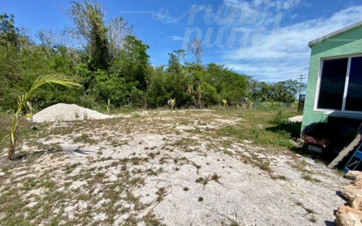 Paradise Villa – Refined Coastal Living in Serenity